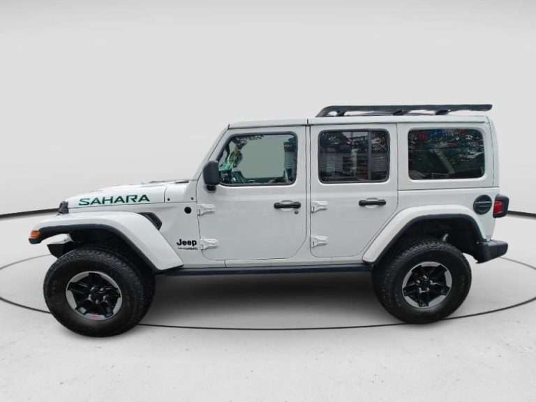 White Jeep Sahara at Staten Island car dealerships, Ideal Auto Sales Staten Island, car dealers near me