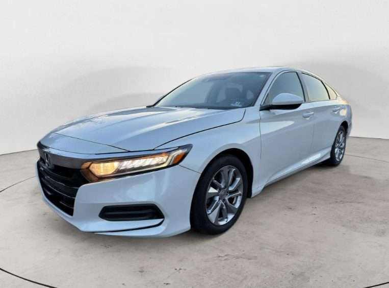 Used 2019 Honda Accord front angle view for sale in Staten Island