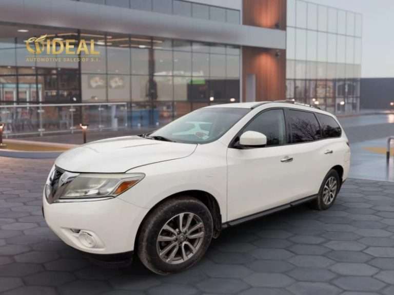 2014 Nissan Pathfinder SV for sale at car dealership in Staten Island NY
