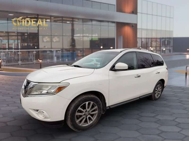 2014 Nissan Pathfinder SV for sale at car dealership in Staten Island NY